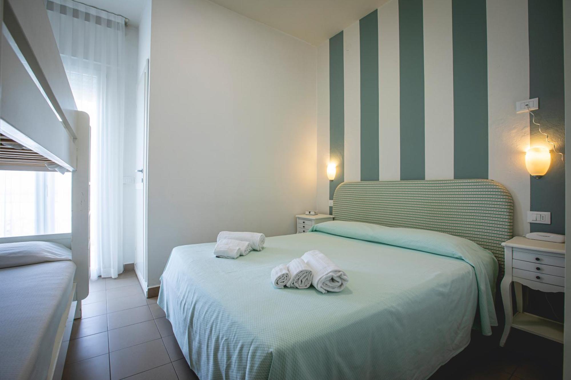 Hotel Ronchi تّشيرفييا المظهر الخارجي الصورة