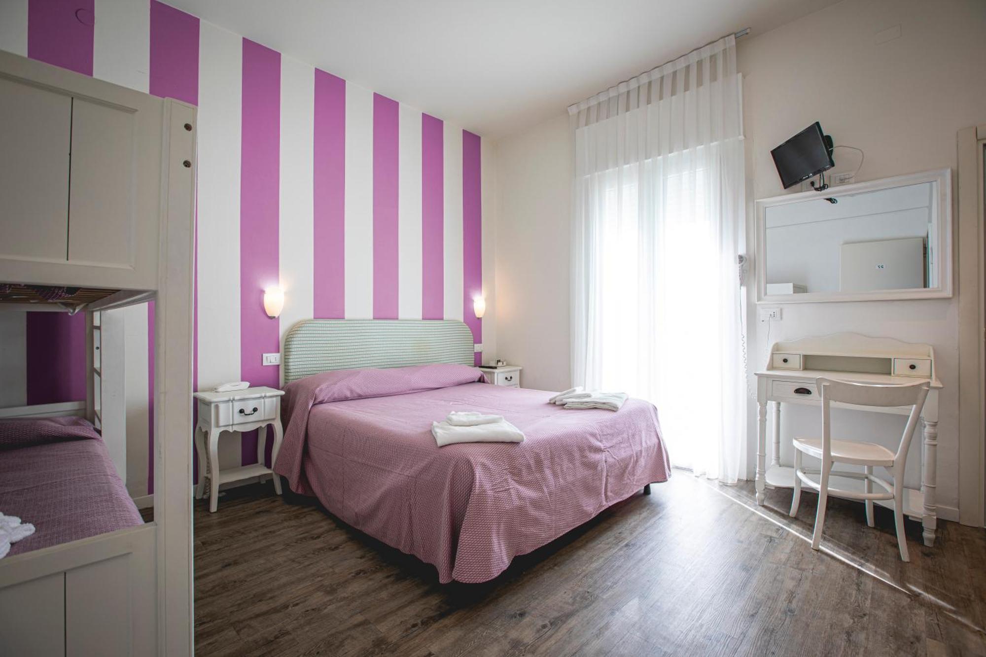 Hotel Ronchi تّشيرفييا المظهر الخارجي الصورة